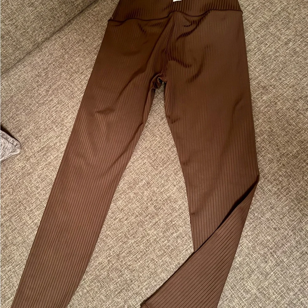 VUORI Inversion Rib Legging - Picture 6 of 6